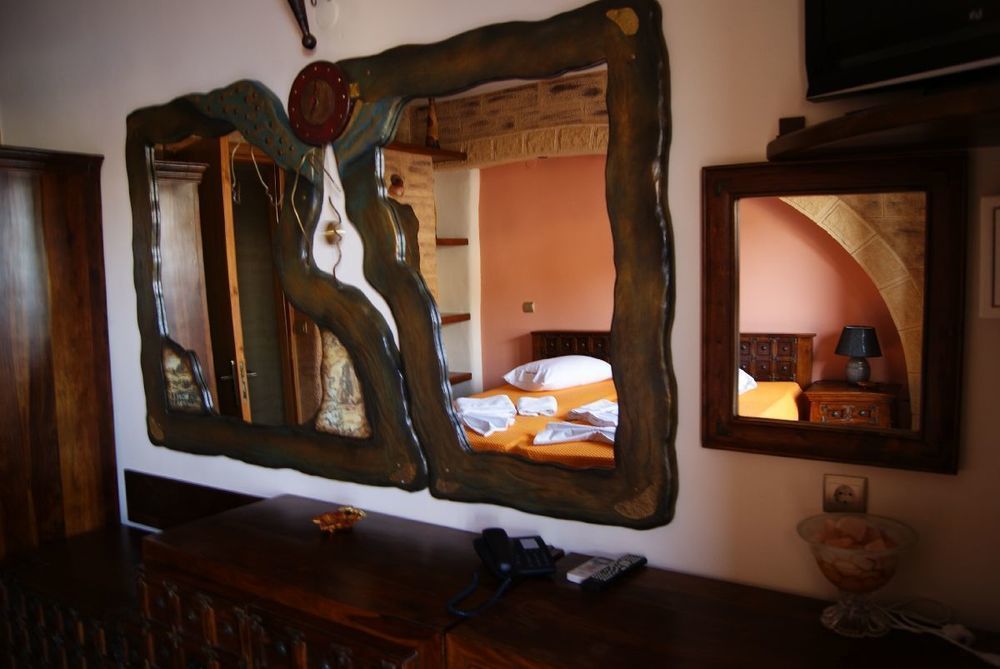 Castelo Boutique Hotel Panteli Exterior photo
